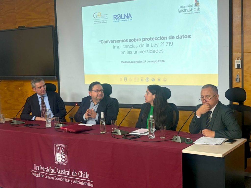 Socio expone sobre Ley 21.719 ante rectores y autoridades de la educación superior en Chile